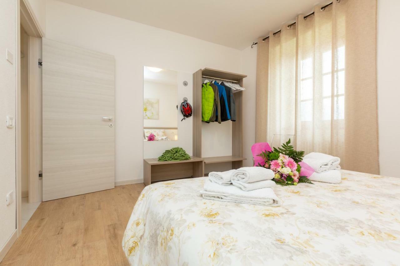 Residenza San Rocco Lägenhet Arco Exteriör bild